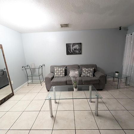 Hostel Milusol Miami Shores Zewnętrze zdjęcie