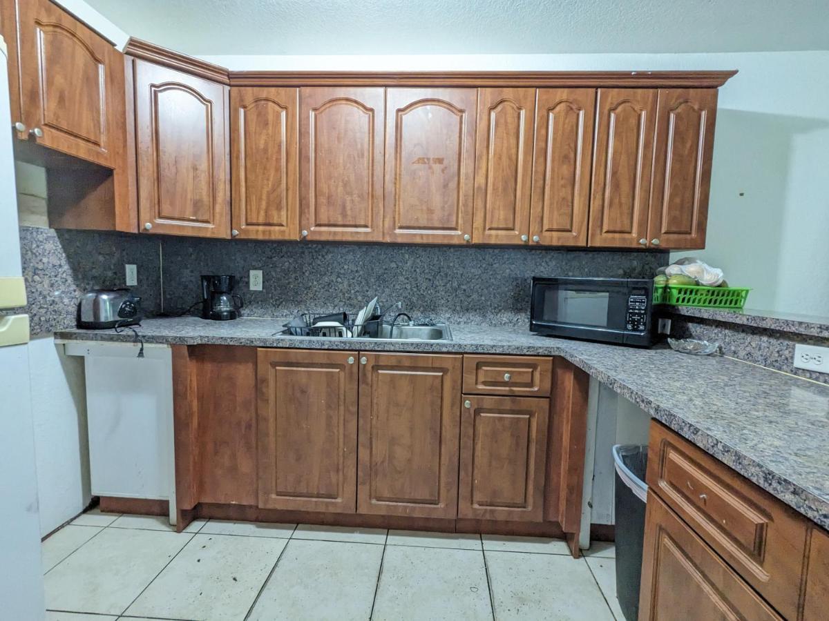 Hostel Milusol Miami Shores Zewnętrze zdjęcie