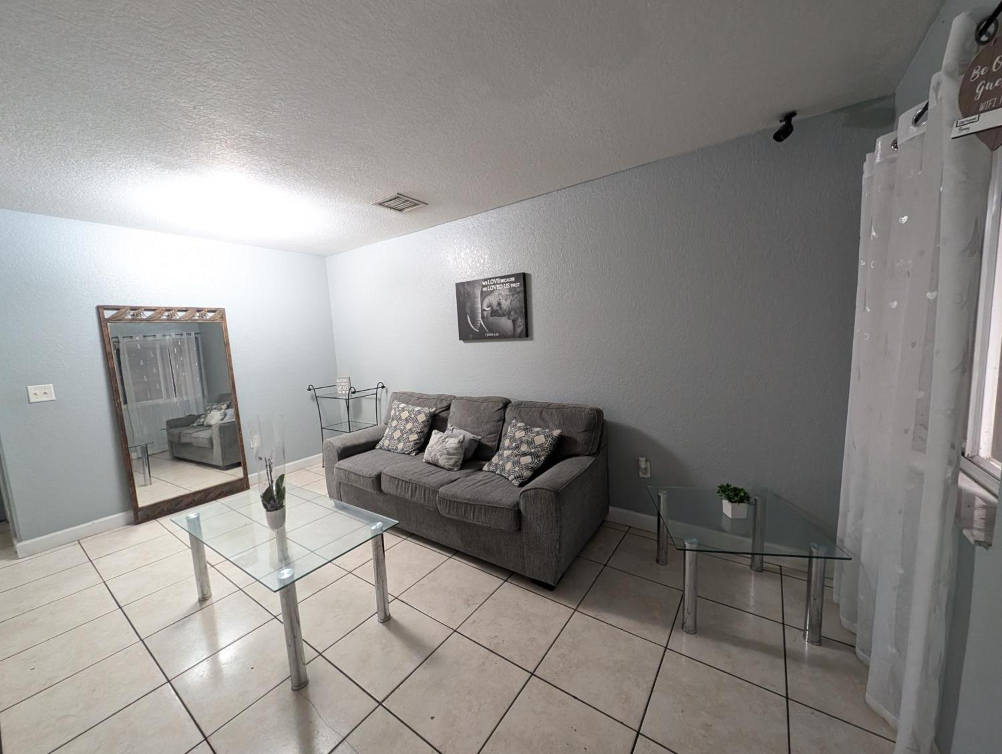 Hostel Milusol Miami Shores Zewnętrze zdjęcie